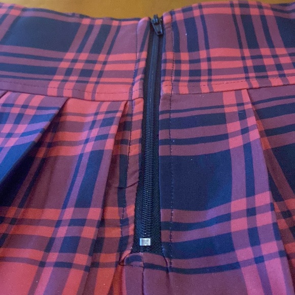 Sexy plaid skirt - Picture 8 of 16